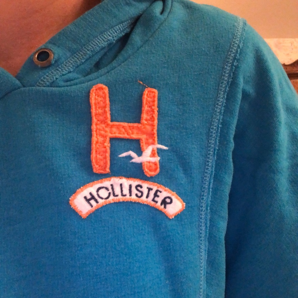 Hollister cropped sweatshirt - Picture 2 of 2